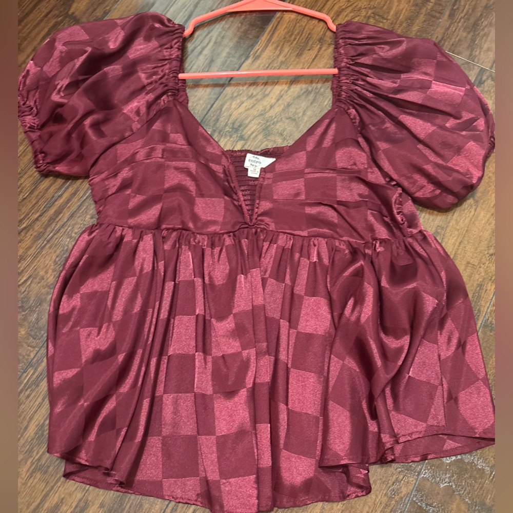 Entro Maroon Textured Sleeve Top